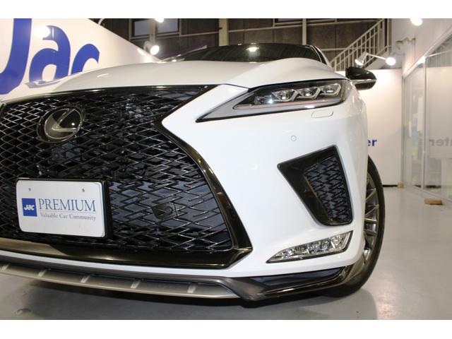 RX RX300 Fスポーツ☆ユーザー買取1オナ禁煙車☆R2後期型 MOPパノラマルーフ/ルーフレール・360°モニター☆純SDナビ/プレミアムサウンドDTV・Blu-ray・スマホ連携☆赤革スポーツシート電動ヒーター&エアシート☆セーフティシステム+BSM・HUD(55枚目)