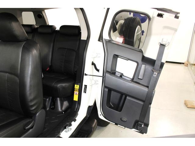 FJクルーザー カラーパッケージP/T4WD★1GR-FEタイミングチェーン ★BFGoodrichTrail-TerrainT/Aホワイトレタータイヤ&純OP17AW/サイドステップ/プライバシーガラス☆クルコン☆リアスポ☆純SDナビTVバックモニターETC☆リモコンキー2本(27枚目)