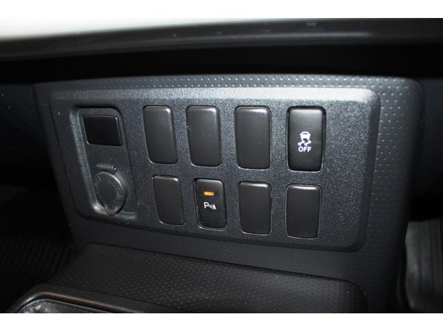 FJクルーザー カラーパッケージP/T4WD★1GR-FEタイミングチェーン ★BFGoodrichTrail-TerrainT/Aホワイトレタータイヤ&純OP17AW/サイドステップ/プライバシーガラス☆クルコン☆リアスポ☆純SDナビTVバックモニターETC☆リモコンキー2本(40枚目)