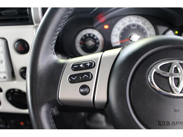 FJクルーザー カラーパッケージP/T4WD★1GR-FEタイミングチェーン ★BFGoodrichTrail-TerrainT/Aホワイトレタータイヤ&純OP17AW/サイドステップ/プライバシーガラス☆クルコン☆リアスポ☆純SDナビTVバックモニターETC☆リモコンキー2本(45枚目)