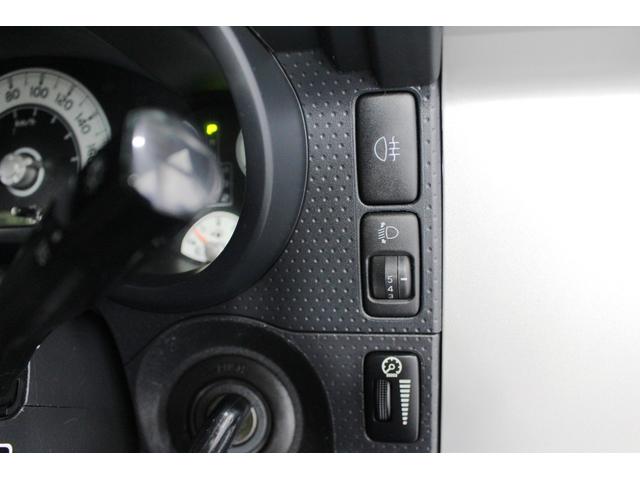 FJクルーザー カラーパッケージP/T4WD★1GR-FEタイミングチェーン ★BFGoodrichTrail-TerrainT/Aホワイトレタータイヤ&純OP17AW/サイドステップ/プライバシーガラス☆クルコン☆リアスポ☆純SDナビTVバックモニターETC☆リモコンキー2本(48枚目)