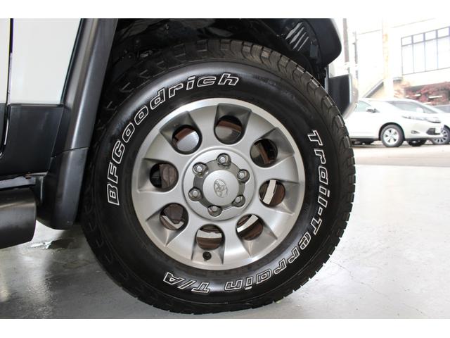 FJクルーザー カラーパッケージP/T4WD★1GR-FEタイミングチェーン ★BFGoodrichTrail-TerrainT/Aホワイトレタータイヤ&純OP17AW/サイドステップ/プライバシーガラス☆クルコン☆リアスポ☆純SDナビTVバックモニターETC☆リモコンキー2本(53枚目)