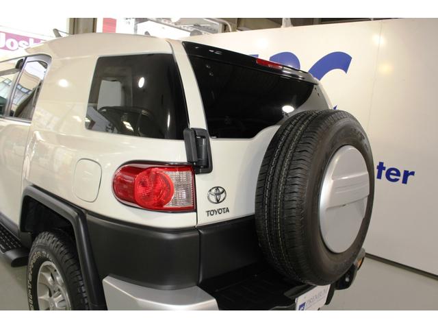 FJクルーザー カラーパッケージP/T4WD★1GR-FEタイミングチェーン ★BFGoodrichTrail-TerrainT/Aホワイトレタータイヤ&純OP17AW/サイドステップ/プライバシーガラス☆クルコン☆リアスポ☆純SDナビTVバックモニターETC☆リモコンキー2本(58枚目)