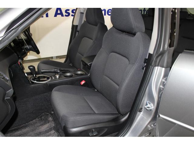 ★助手席シート。大きな汚れやダメージ等なく年式相応よりキレイにお使いです。