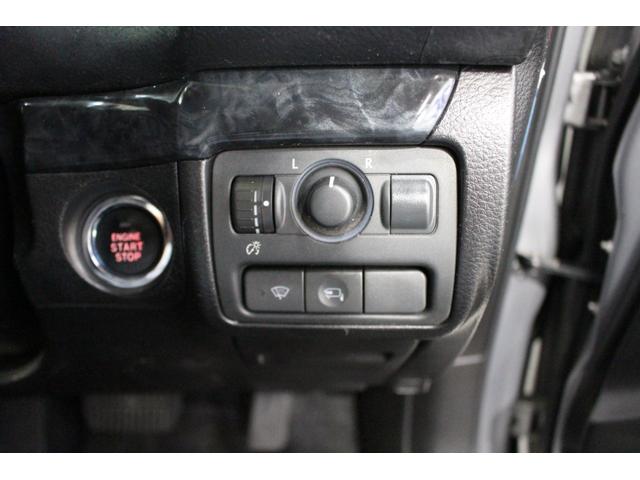 ★プッシュスタート／電格・調整サイドミラー／ワイパーデアイサースイッチ。