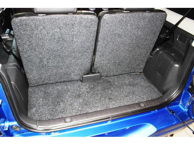 ジムニー クロスアドベンチャーＸＣ☆Ｐ／Ｔ４ＷＤ☆８型☆ＤＯＨＣターボ　☆社外１６ＡＷ・検対マフラー・ＬＥＤテール・ルーフキャリアベース☆『Ｘ－Ａｄｖｅｎｔｕｒｅ』専用ブラック合皮シート・ヒーター付☆革巻ステア☆ボディ同色ミラー電格ヒーターウインカー付☆ナビＴＶ・ＥＴＣ（9枚目）