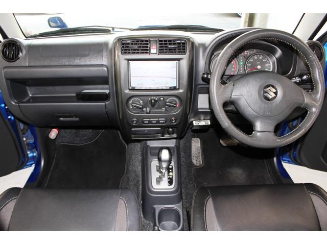 ジムニー クロスアドベンチャーＸＣ☆Ｐ／Ｔ４ＷＤ☆８型☆ＤＯＨＣターボ　☆社外１６ＡＷ・検対マフラー・ＬＥＤテール・ルーフキャリアベース☆『Ｘ－Ａｄｖｅｎｔｕｒｅ』専用ブラック合皮シート・ヒーター付☆革巻ステア☆ボディ同色ミラー電格ヒーターウインカー付☆ナビＴＶ・ＥＴＣ（20枚目）