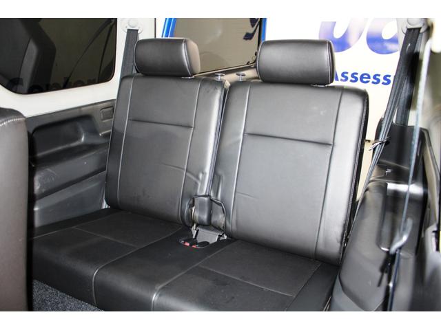 ジムニー クロスアドベンチャーＸＣ☆Ｐ／Ｔ４ＷＤ☆８型☆ＤＯＨＣターボ　☆社外１６ＡＷ・検対マフラー・ＬＥＤテール・ルーフキャリアベース☆『Ｘ－Ａｄｖｅｎｔｕｒｅ』専用ブラック合皮シート・ヒーター付☆革巻ステア☆ボディ同色ミラー電格ヒーターウインカー付☆ナビＴＶ・ＥＴＣ（26枚目）