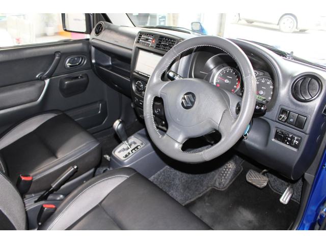 ジムニー クロスアドベンチャーＸＣ☆Ｐ／Ｔ４ＷＤ☆８型☆ＤＯＨＣターボ　☆社外１６ＡＷ・検対マフラー・ＬＥＤテール・ルーフキャリアベース☆『Ｘ－Ａｄｖｅｎｔｕｒｅ』専用ブラック合皮シート・ヒーター付☆革巻ステア☆ボディ同色ミラー電格ヒーターウインカー付☆ナビＴＶ・ＥＴＣ（28枚目）