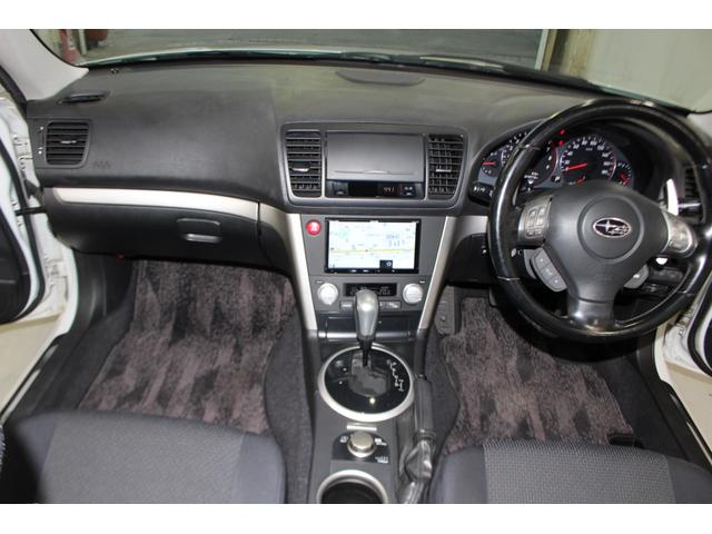 �������e���ɑ傫�ȃ_���[�W���������܂���B���_�b�V���{�[�h�ɏ����ȂЂъ��ꂪ�������܂��B