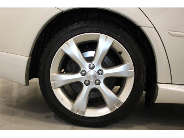 ���^�C���̓X�^�b�h���X�^�C���ł��B