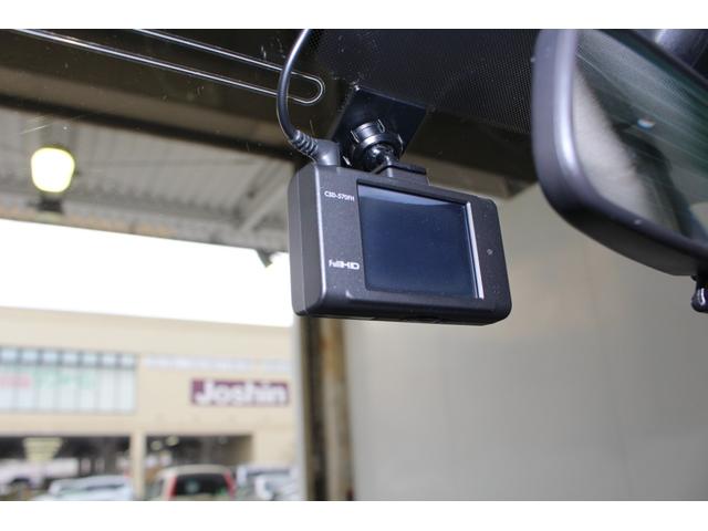 レガシィツーリングワゴン ２．０ＧＴ　ＳＩクルーズリミテッド☆４ＷＤ☆Ｈ１８年後期Ｄ型　☆禁煙車☆社外フルエアロＦグリル１７ＡＷ＆ＬＤサス☆ＳＩレーダークルーズコントロール全車速追従機能付☆ダイナミック５ＡＴ☆リアビスカスＬＳＤ／ＶＤＣ☆ＨＩＤヘッドＦフォグ☆Ｐシート☆スマキーＰスタート（53枚目）