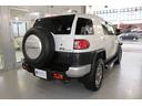 FJクルーザー カラーパッケージP/T4WD★1GR-FEタイミングチェーン ★BFGoodrichTrail-TerrainT/Aホワイトレタータイヤ&純OP17AW/サイドステップ/プライバシーガラス☆クルコン☆リアスポ☆純SDナビTVバックモニターETC☆リモコンキー2本(6枚目)