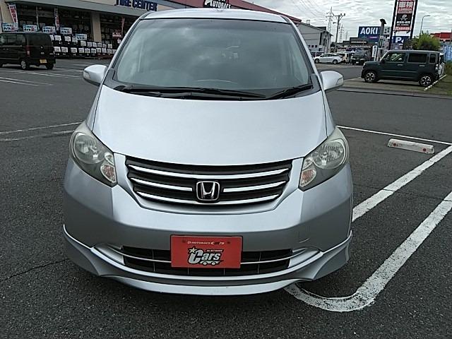 フリード G エアロ ワンオーナーユーザー買取車・片側パワースライドドア・地デジフルセグナビ・バックカメラ・ETC(2枚目)