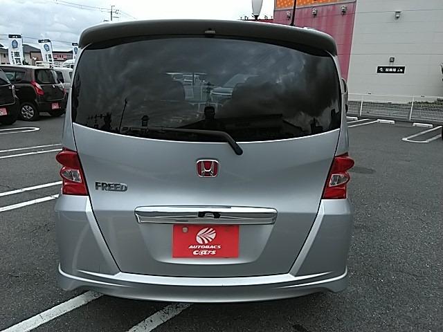 フリード G エアロ ワンオーナーユーザー買取車・片側パワースライドドア・地デジフルセグナビ・バックカメラ・ETC(3枚目)