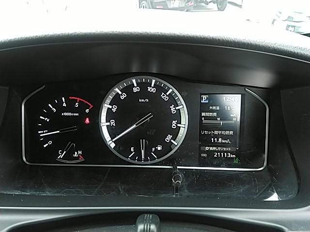 ハイエースバン 　ダークプライムＩＩ　トヨタセーフティーセンス　両側パワースライドドア　純正フルセグナビ　ビルトインＥＴＣ　パノラミックビューモニター　純正デジタルインナーミラー　ＬＥＤヘッドライト　スマートキー２個（17枚目）