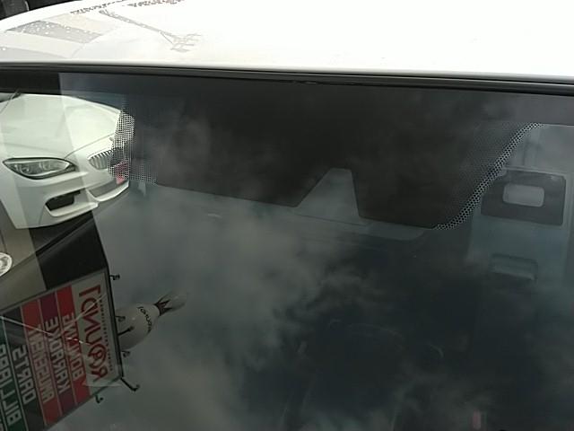 ハイエースバン 　ダークプライムＩＩ　トヨタセーフティーセンス　両側パワースライドドア　純正フルセグナビ　ビルトインＥＴＣ　パノラミックビューモニター　純正デジタルインナーミラー　ＬＥＤヘッドライト　スマートキー２個（25枚目）