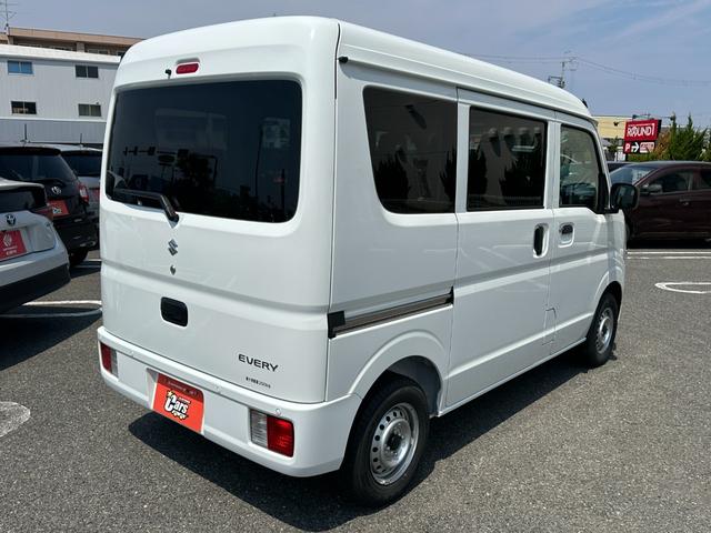 エブリイ ＰＡ　・届出済未使用車・スピーカー付きラジオ・純正フロアマット・バイザー・クリアランスソナー・アイドリングストップ・オートライト（5枚目）