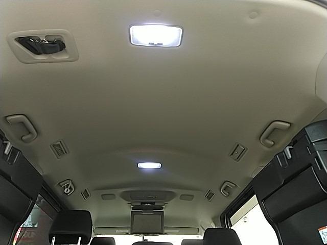 ヴォクシー ＺＳ　煌　ワンオーナーユーザー買取車・両側パワースライドドア・９インチ地デジフルセグナビ・１１型後席フリップダウンモニター・バックカメラ・ビルトインＥＴＣ・前後ドライブレコーダー・クルーズコントロール付き（18枚目）