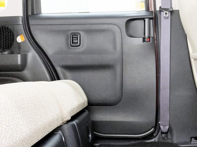 ムーヴキャンバス Ｘリミテッド　ＳＡＩＩＩ　修復歴なし　バックカメラ　衝突被害軽減ブレーキ　社外ナビ（ＣＤ／ＤＶＤ／Ｂｌｕｅｔｏｏｔｈ／フルセグ）　プッシュスタート　オートミラー　ＣＶＴ　オートエアコン　オートライト　両側パワースライドドア（16枚目）