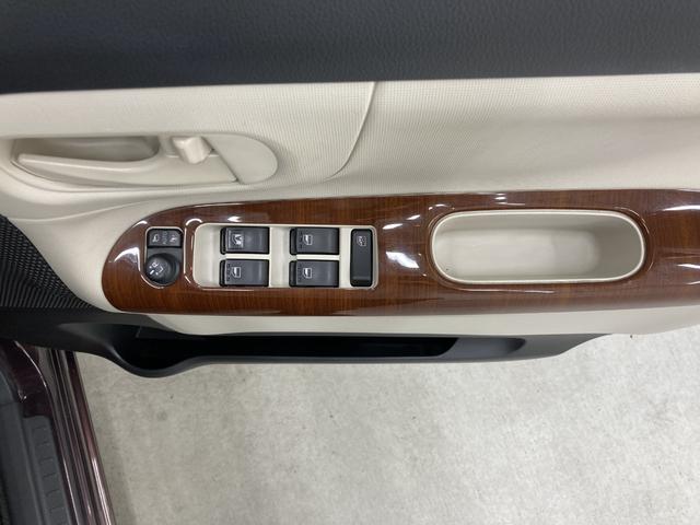 ムーヴキャンバス Ｘリミテッド　ＳＡＩＩＩ　修復歴なし　バックカメラ　衝突被害軽減ブレーキ　社外ナビ（ＣＤ／ＤＶＤ／Ｂｌｕｅｔｏｏｔｈ／フルセグ）　プッシュスタート　オートミラー　ＣＶＴ　オートエアコン　オートライト　両側パワースライドドア（39枚目）