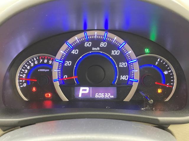 ワゴンR FX 修復歴なし CVT オートエアコン ETC アイドリングストップ 純正ホイールキャップ 電動格納ミラー Wエアバッグ ABS ハロゲンヘッドライト レベライザー マット バイザー 工具(6枚目)