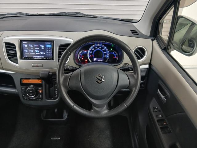 ワゴンＲ ＦＸリミテッド　修復歴なし　社外ナビ（ＣＤ／フルセグ）　プッシュスタート　ＣＶＴ　オートエアコン　ＥＴＣ　アイドリングストップ　純正アルミホイール　チルトステアリング　シートリフター　電動格納ミラー（30枚目）