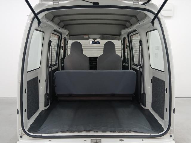 ハイゼットカーゴ スペシャル　修復歴なし　純正オーディオ（ＦＭ／ＡＭ）　手動ミラー　Ｗエアバッグ　ＡＴ（４速）　ハロゲンヘッドライト　両側スライドドア　レベライザー　板カギ　パワーステアリング　マット　バイザー（22枚目）