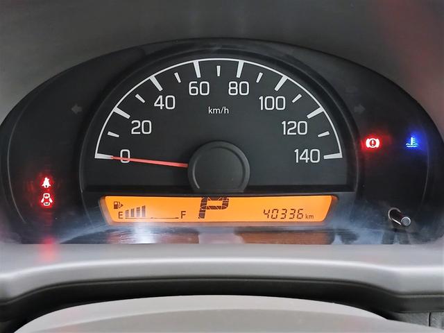 エブリイ ＰＡ　修復歴なし　純正オーディオ（ＦＭ／ＡＭ）　手動ミラー　５ＡＧＳ　Ｗエアバッグ　マニュアルエアコン　ハロゲンヘッドライト　両側スライドドア　レベライザー　板カギ　パワーステアリング　マット　バイザー（29枚目）