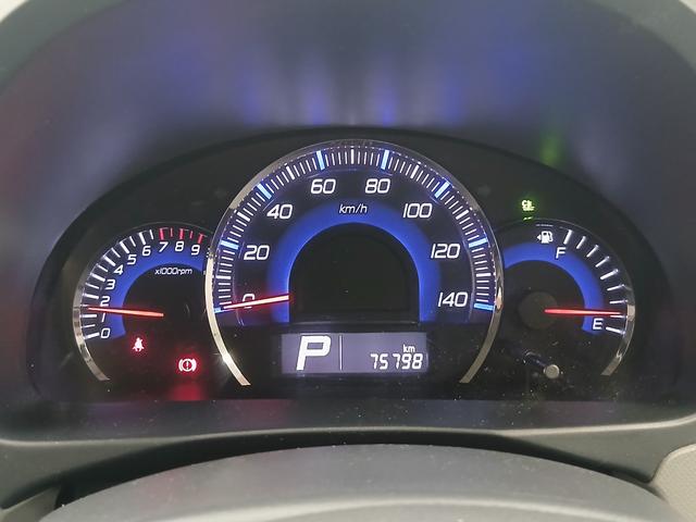 ＡＺワゴン ＸＳスペシャル　修復歴なし　フォグライト　レベライザー　プッシュスタート　電動格納ミラー　Ｗエアバッグ　ＣＶＴ　オートエアコン　ＥＴＣ　ハロゲンヘッドライト　純正アルミホイール　チルトステアリング　シートリフター（6枚目）