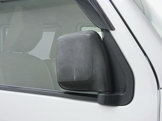 エブリイ ＧＡ　修復歴なし　純正オーディオ　ＡＴ（３速）　手動ミラー　Ｗエアバッグ　マニュアルエアコン　ＬＥＤヘッドライト　両側スライドドア　レベライザー　板カギ　パワーステアリング　マット　バイザー（18枚目）