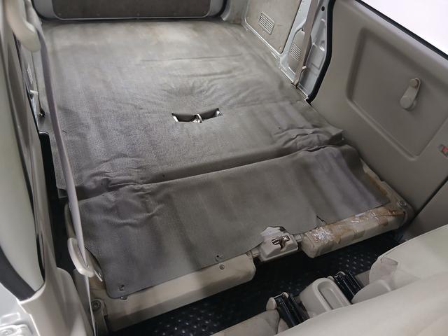 エブリイ ＧＡ　修復歴なし　純正オーディオ　ＡＴ（３速）　手動ミラー　Ｗエアバッグ　マニュアルエアコン　ＬＥＤヘッドライト　両側スライドドア　レベライザー　板カギ　パワーステアリング　マット　バイザー（27枚目）