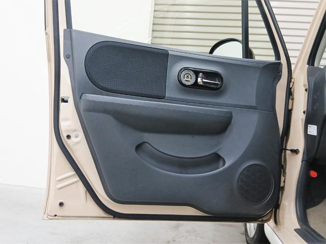 アルトラパン １０ｔｈアニバーサリーリミテッド　修復歴なし　社外ナビ（ＣＤ／ＤＶＤ／Ｂｌｕｅｔｏｏｔｈ／フルセグ）　プッシュスタート　ＣＶＴ　オートエアコン　ＬＥＤヘッドライト　シートヒーター（運転席）　純正アルミホイール　チルトステアリング（17枚目）