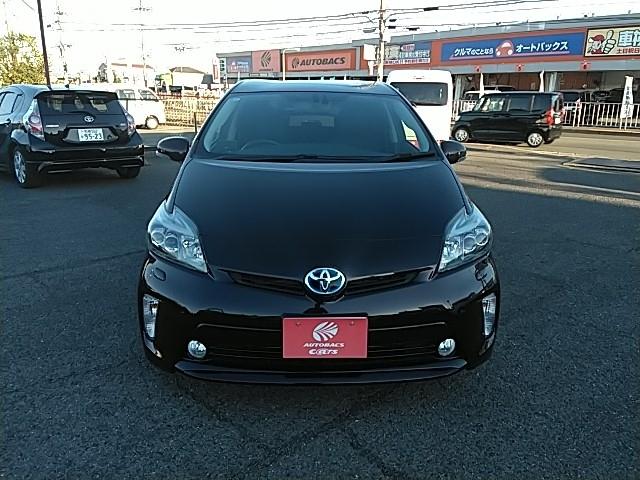 プリウス Ｇツーリングセレクション　キーレス　１７アルミホイール　エアバッグ　オートマ　ディーラー車　フル装備　ＨＩＤヘッドライト　ＥＴＣ　バックカメラ　スマートキー（4枚目）