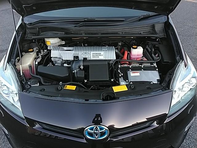 プリウス Ｇツーリングセレクション　キーレス　１７アルミホイール　エアバッグ　オートマ　ディーラー車　フル装備　ＨＩＤヘッドライト　ＥＴＣ　バックカメラ　スマートキー（15枚目）