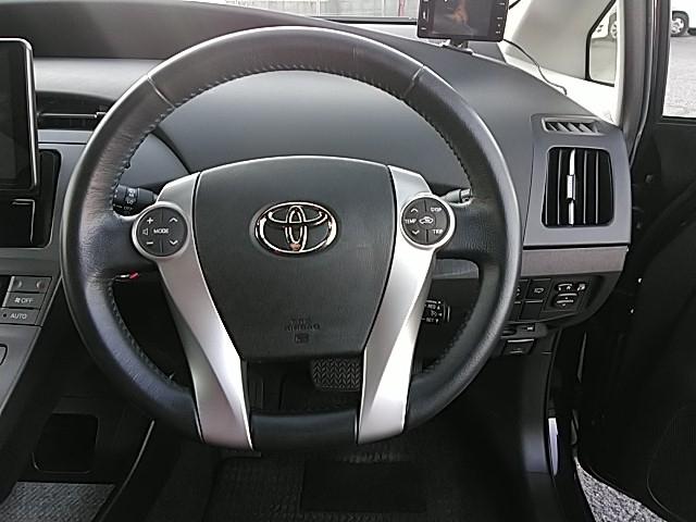 プリウス Ｇツーリングセレクション　キーレス　１７アルミホイール　エアバッグ　オートマ　ディーラー車　フル装備　ＨＩＤヘッドライト　ＥＴＣ　バックカメラ　スマートキー（16枚目）