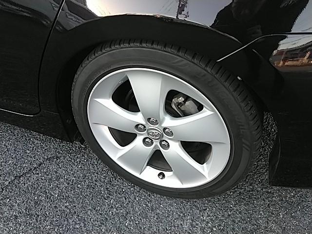 プリウス Ｇツーリングセレクション　キーレス　１７アルミホイール　エアバッグ　オートマ　ディーラー車　フル装備　ＨＩＤヘッドライト　ＥＴＣ　バックカメラ　スマートキー（24枚目）