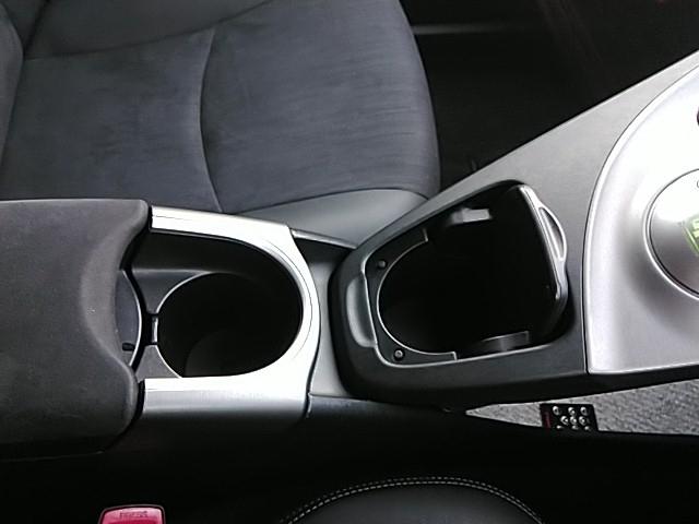 プリウス Ｇツーリングセレクション　キーレス　１７アルミホイール　エアバッグ　オートマ　ディーラー車　フル装備　ＨＩＤヘッドライト　ＥＴＣ　バックカメラ　スマートキー（26枚目）