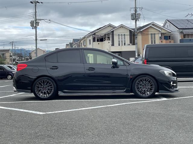WRX STI STI ワンオーナー 革シート キーレス フルセグ ナビ&TV 18アルミホイール エアバッグ 電動シート フル装備 安全装備 助手席エアバッグ サイドエアバッグ 衝突被害軽減システム ETC バックカメラ(4枚目)