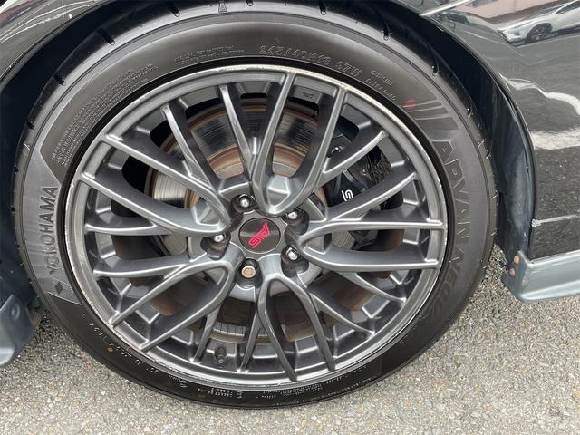 WRX STI STI ワンオーナー 革シート キーレス フルセグ ナビ&TV 18アルミホイール エアバッグ 電動シート フル装備 安全装備 助手席エアバッグ サイドエアバッグ 衝突被害軽減システム ETC バックカメラ(21枚目)