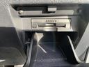 ２．５Ｓ　Ｃパッケージ　ワンオーナー　サンルーフ　革シート　両側電動スライド　キーレス　フルセグ　ナビ＆ＴＶ　１８アルミホイール　乗車定員７人　エアバッグ　電動シート　オートマ　安全装備　助手席エアバッグ　サイドエアバッグ（30枚目）