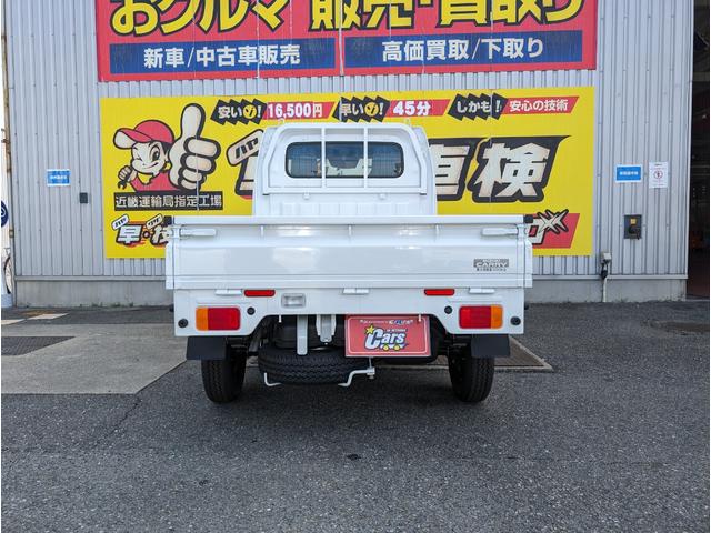 ＫＣエアコン・パワステ　スズキセーフティサポート装着車　４ＷＤ　４速ＡＴ　デュアルカメラブレーキサポート　誤発進抑制機能　車線逸脱警報機能　ハイビームアシスト　ヒルホールドコントロール　アイドリングストップ　ラジオデッキ(17枚目)