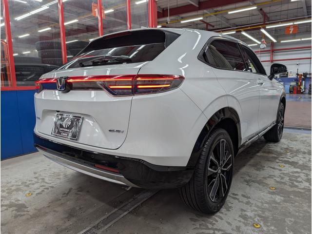 ヴェゼル e:HEV Z 登録済未使用車 マルチビューカメラ ホンダコネクトディスプレイ ETC2.0 ワイヤレス充電器 ホンダセンシング アクティブクルーズコントロール 車線維持支援システム アクティブドライビングビーム(10枚目)