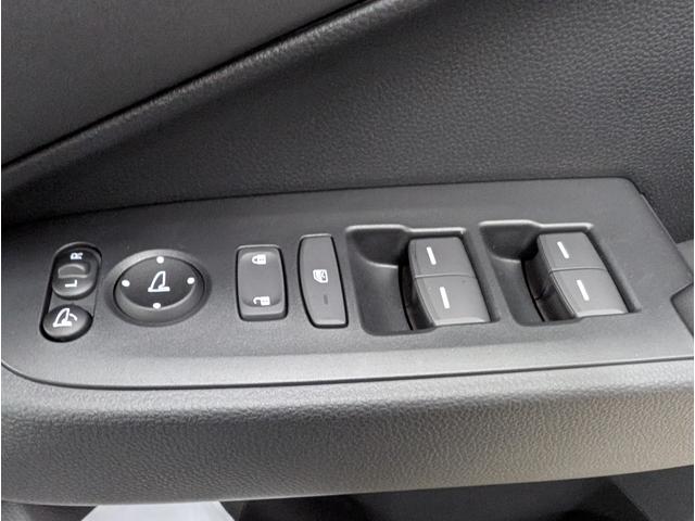 ヴェゼル e:HEV Z 登録済未使用車 マルチビューカメラ ホンダコネクトディスプレイ ETC2.0 ワイヤレス充電器 ホンダセンシング アクティブクルーズコントロール 車線維持支援システム アクティブドライビングビーム(22枚目)