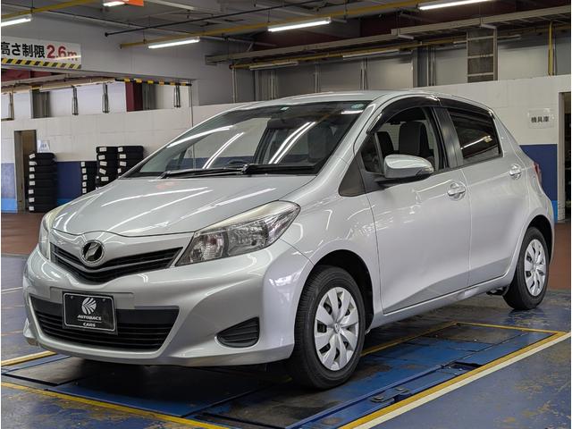 ヴィッツ Ｆ　キーレス　ＡＢＳ　電動格納ドアミラー　パワーウィンド　ＣＤオーディオ　運転席シートリフター　ＵＶカットガラス　プライバシーガラス　ＬＥＤリアコンビネーションランプ　アクセサリーソケット　パニティミラー（15枚目）