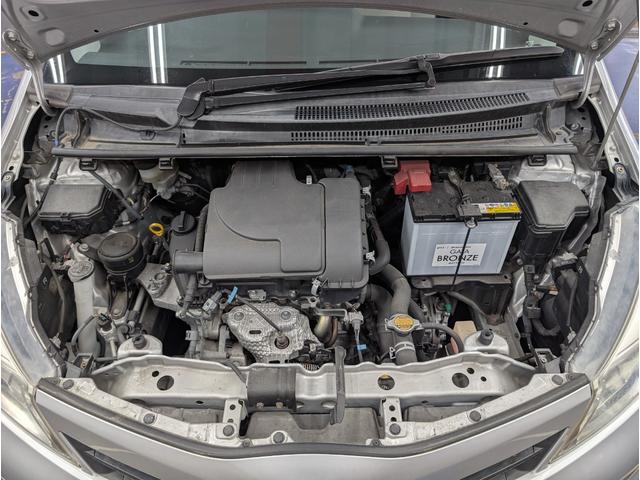 ヴィッツ Ｆ　キーレス　ＡＢＳ　電動格納ドアミラー　パワーウィンド　ＣＤオーディオ　運転席シートリフター　ＵＶカットガラス　プライバシーガラス　ＬＥＤリアコンビネーションランプ　アクセサリーソケット　パニティミラー（21枚目）