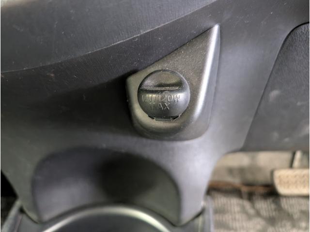 ヴィッツ Ｆ　キーレス　ＡＢＳ　電動格納ドアミラー　パワーウィンド　ＣＤオーディオ　運転席シートリフター　ＵＶカットガラス　プライバシーガラス　ＬＥＤリアコンビネーションランプ　アクセサリーソケット　パニティミラー（57枚目）