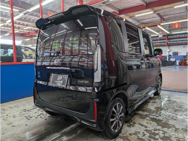 Ｎ－ＢＯＸカスタム ベースグレード　届出済未使用車　ホンダセンシング　ＬＥＤヘッドライト　バックカメラ　左側パワースライドドア　ホンダコネクトＦＯＲギャザーズ　ナビ装着用スペシャルパッケージ　前席シートヒーター　オートリトラミラー（11枚目）