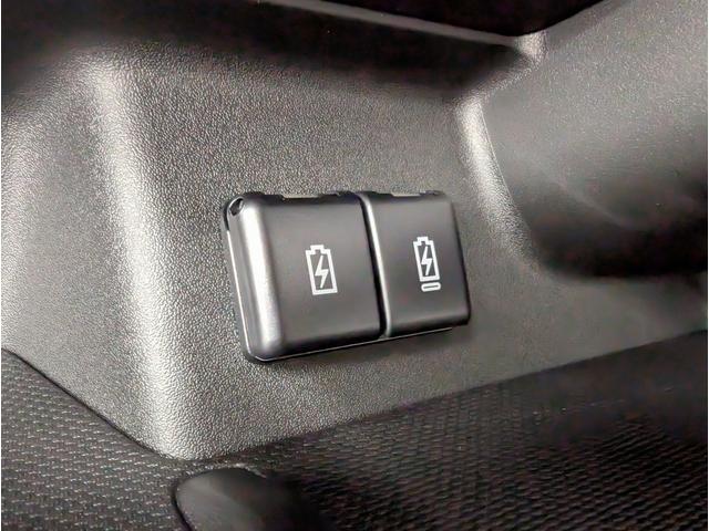 スペーシアカスタム ハイブリッドＸＳターボ　届出済未使用車　スズキセーフティサポート　アダプティブクルーズコントロール　ＬＥＤヘッドライト　コーナーセンサー　オートライト　ターボ車　パドルシフト　ヘッドアップディスプレイ　ステアリングヒーター（42枚目）