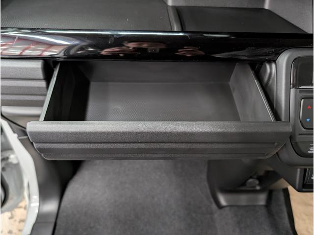 スペーシアカスタム ハイブリッドＸＳターボ　届出済未使用車　スズキセーフティサポート　アダプティブクルーズコントロール　ＬＥＤヘッドライト　コーナーセンサー　オートライト　ターボ車　パドルシフト　ヘッドアップディスプレイ　ステアリングヒーター（43枚目）